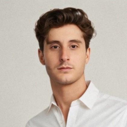 Headshot of Adam Di Cioccio